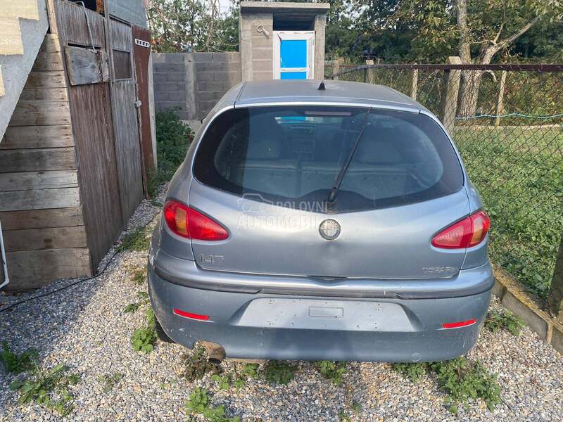 gepek vrata za Alfa Romeo 147 od 2000. do 2003. god.