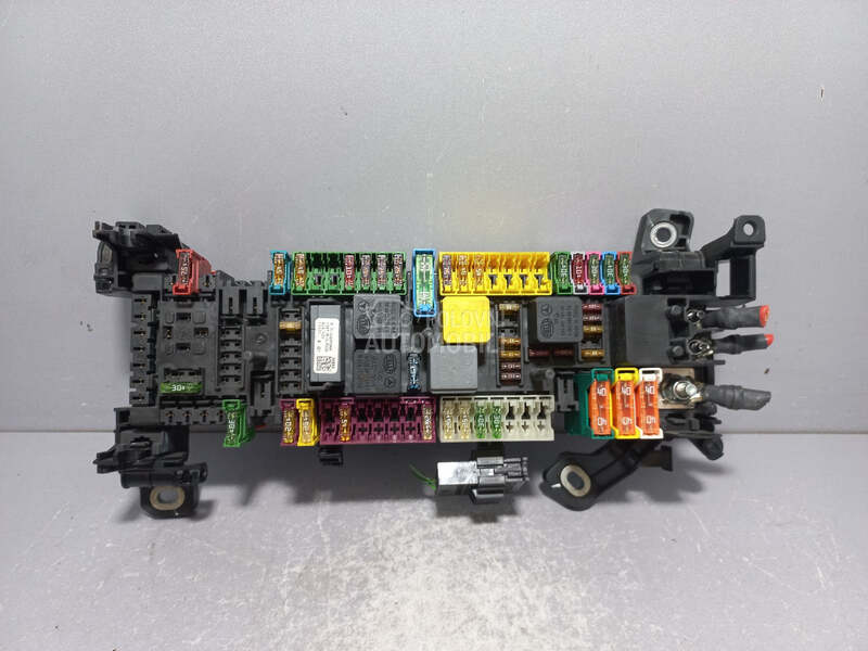 ELEKTRONIKA KUTIJA OSIGURACA za Mercedes Benz B Klasa