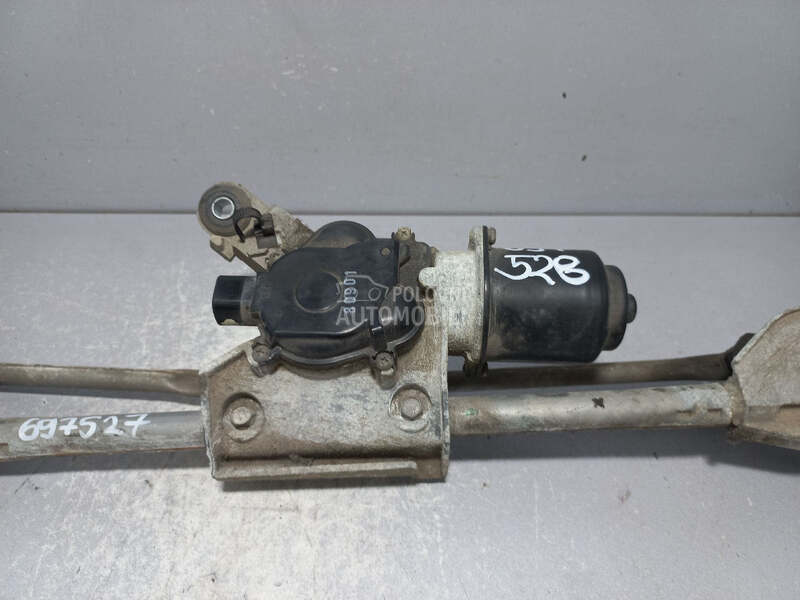 MOTORIC PREDNJEG BRISACA za Nissan Pathfinder