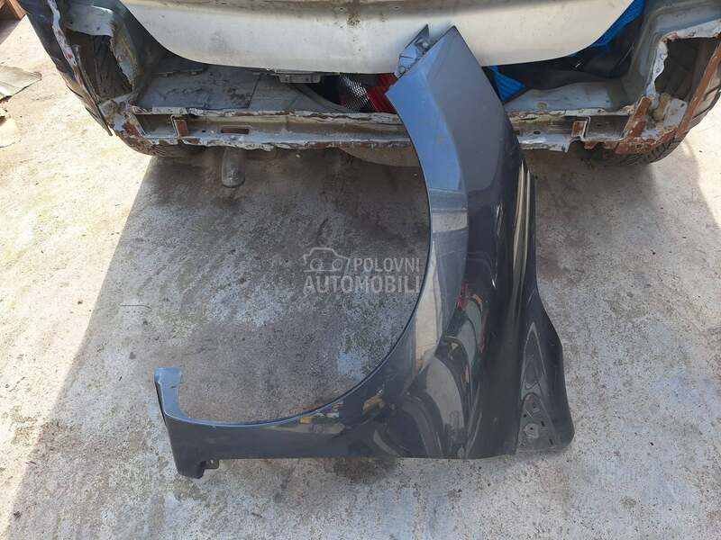 levo krilo clio 4 za Renault Clio