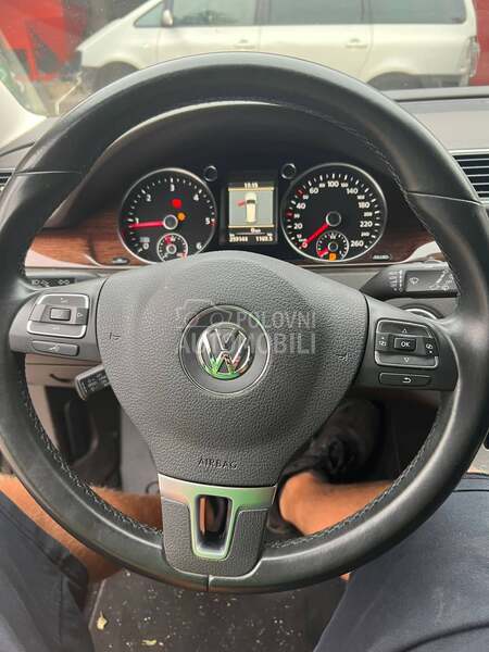 Passat B7 trokraki MF volan za Volkswagen Passat B7