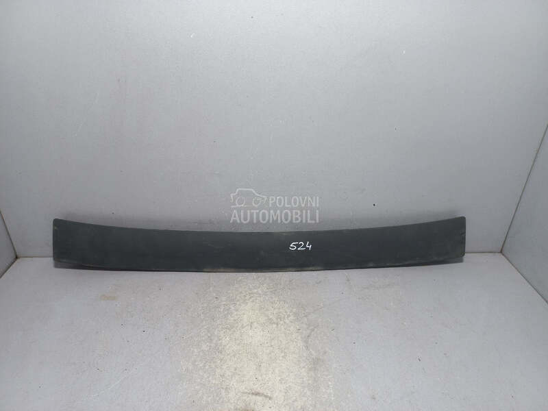PLASTIKA za Audi A4 - 8T0807217A