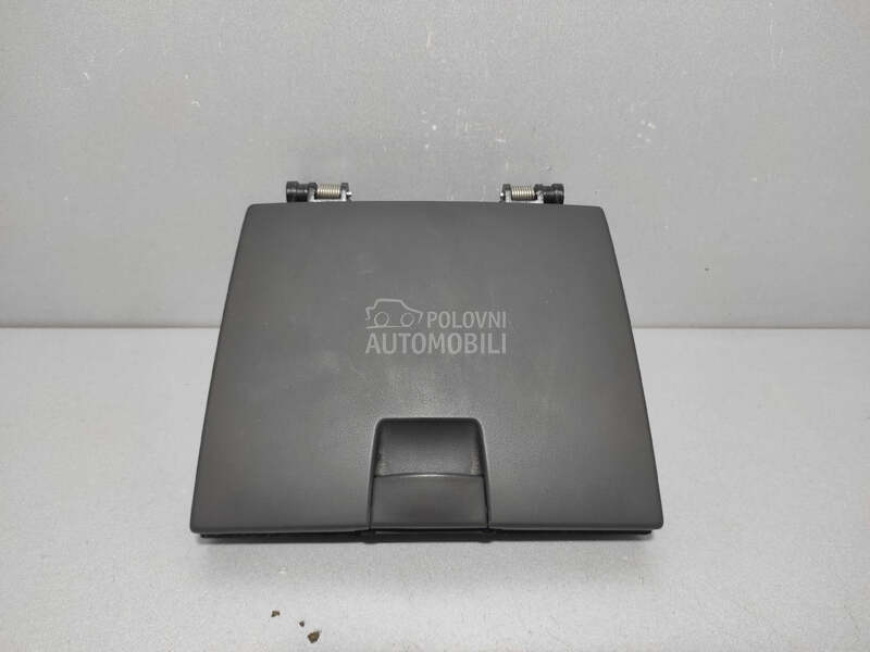 PLASTIKA za Hyundai Santa Fe - 847482B000