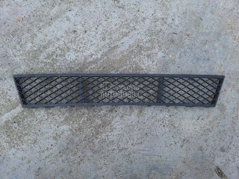 maska resetka u braniku f10 za BMW Serija 5