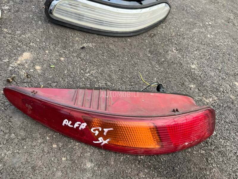 Stop svetlo za Alfa Romeo 159