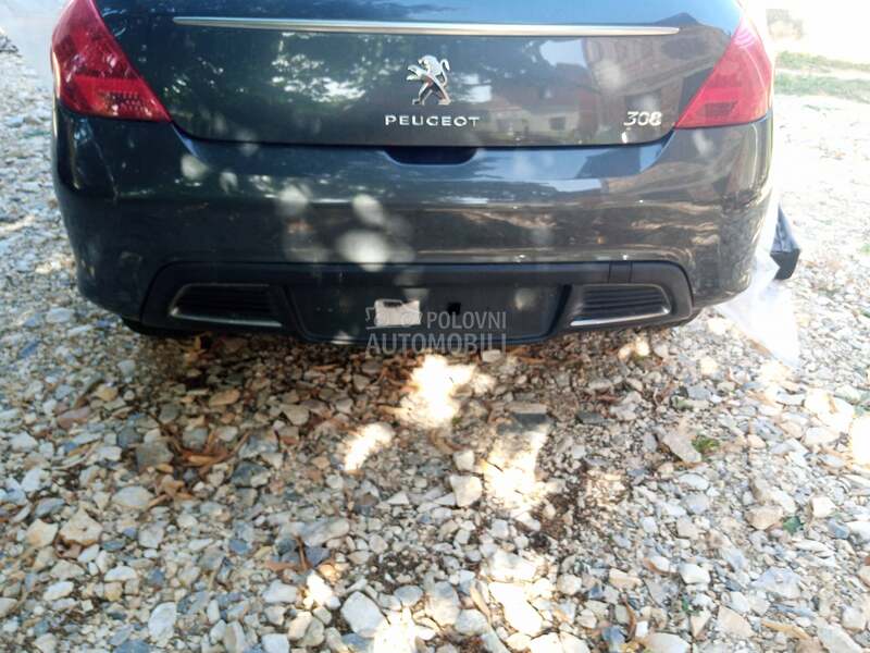 Peugeot 308 2012. god. -  kompletan auto u delovima