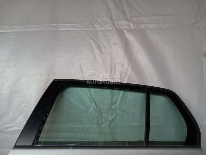 STAKLO za Volkswagen Golf 5