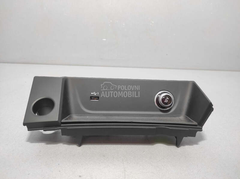 PLASTIKA za Audi A5