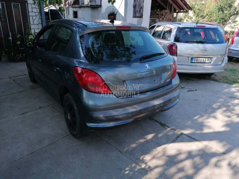 Gepek vrata Pezo 207 ezwd za Peugeot 207