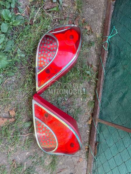 Stop lampe Pezo 207 hrom za Peugeot 207