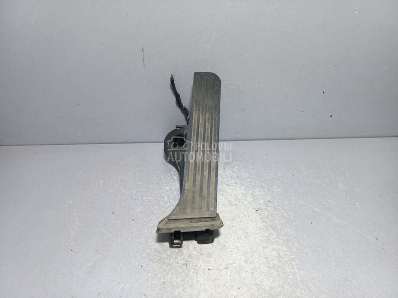 PAPUCICA GASA za Volkswagen Passat B6