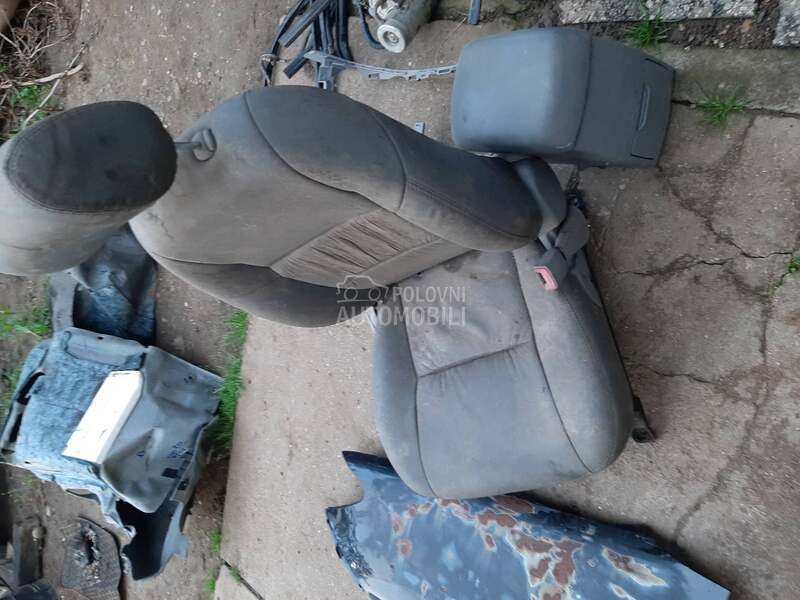 05 15 kozno sediste za Toyota Hilux