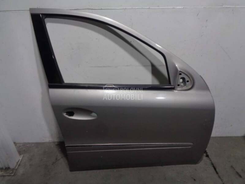 Vrata prednja desna za Mercedes Benz GL 450, GL 500, GL 350 od 2009. do 2012. god.