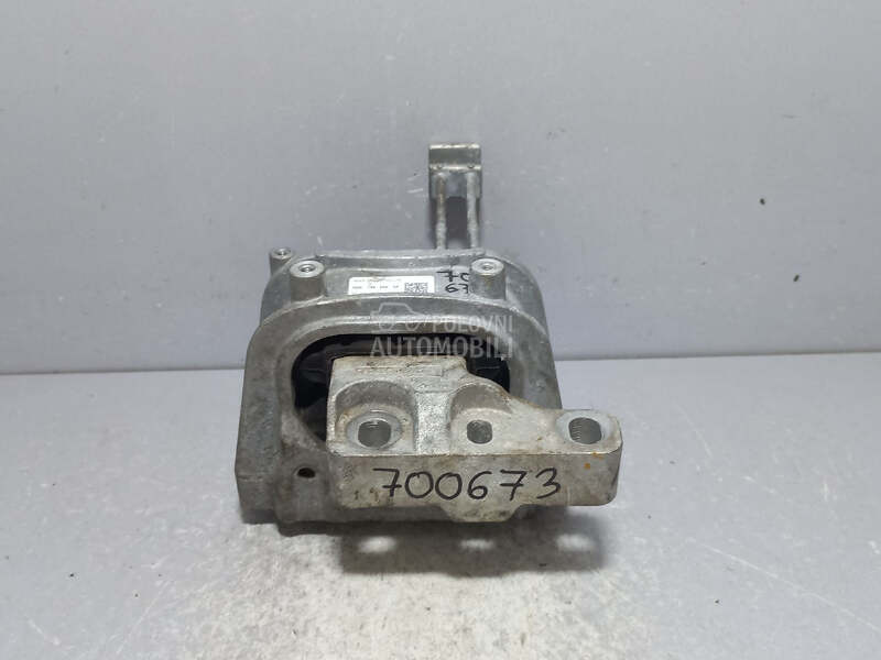NOSAC MOTORA za Volkswagen Passat B8