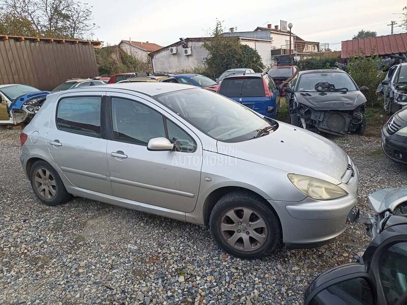 Peugeot 307 -  kompletan auto u delovima