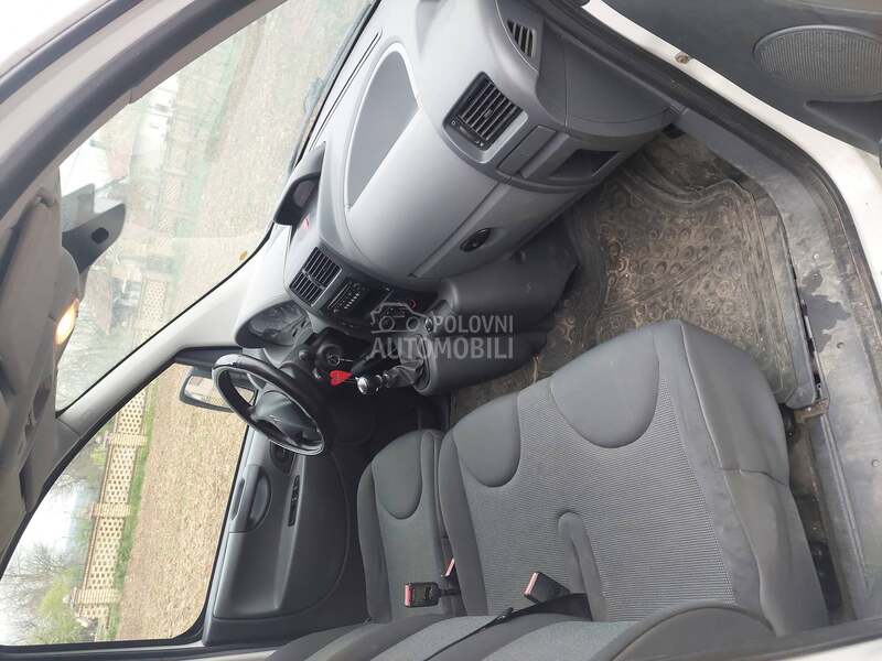 prozor za Fiat Scudo od 2006. do 2016. god.