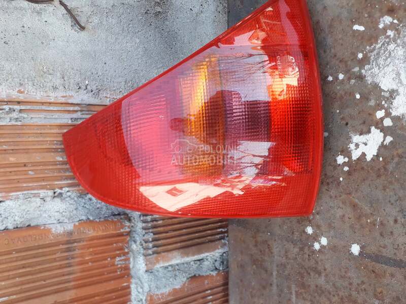 stop svetlo za Renault Clio