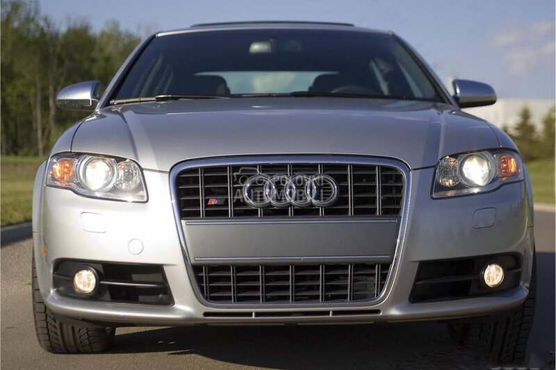 Hrom  gril maska tip S line B7 za Audi A4 od 2004. do 2008. god.