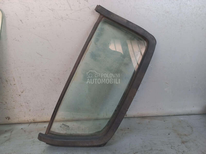 STAKLO za Nissan Pathfinder