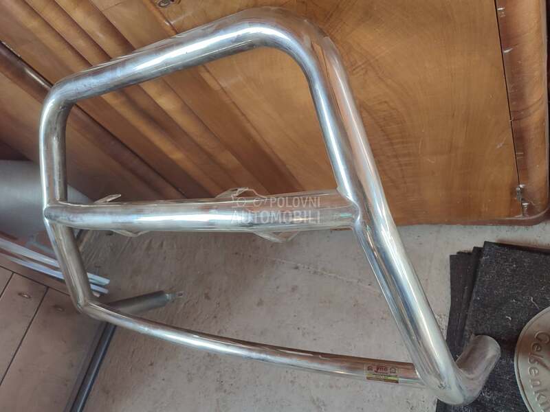BULL BAR ROL BAR  