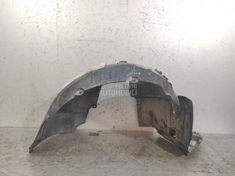 UNUTRASNJI BLATOBRAN za Volkswagen Passat B8