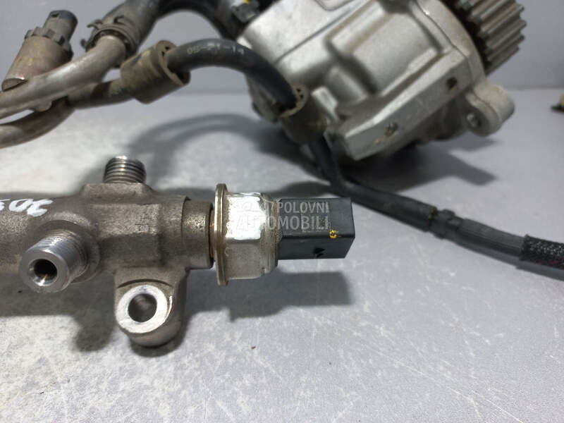 SENZOR PRITISKA GORIVA za Audi A4