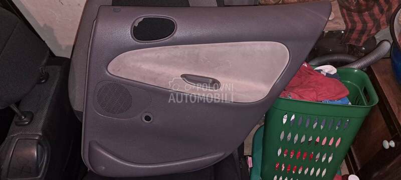 tapaciri vrata za 5 vrata za Peugeot 206