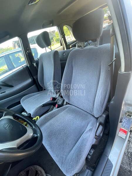 Sedišta za Suzuki Liana od 2000. do 2008. god.
