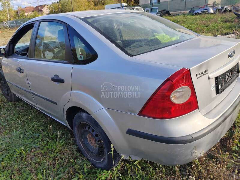 Ford Focus 1.4b 2005. god. -  kompletan auto u delovima
