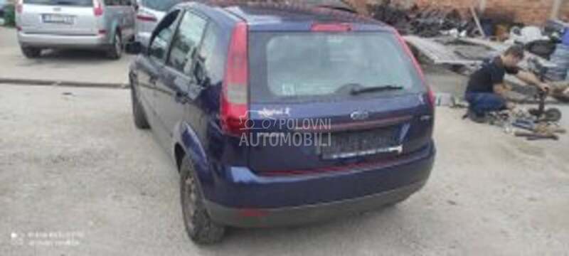 Ford Fiesta 2003. god. -  kompletan auto u delovima