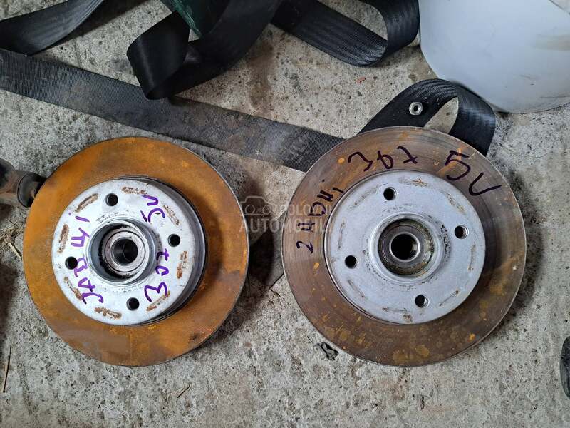 zadnji diskovi sa lezajem za Peugeot 307