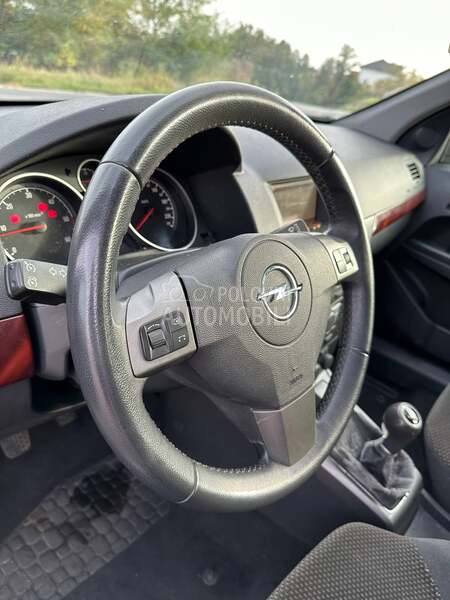 VOLAN za Opel Astra H od 2004. do 2010. god.