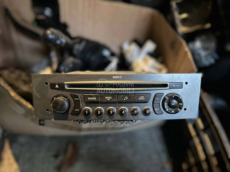 Fabricki radio MP3 Pezo 308 za Peugeot 308