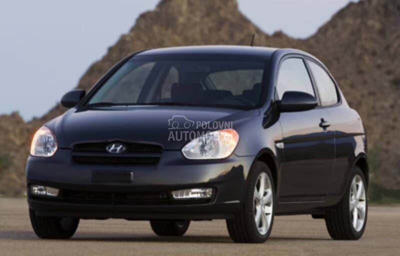 far za Hyundai Accent