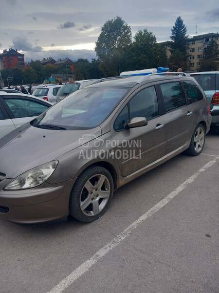 Peugeot 307 -  kompletan auto u delovima