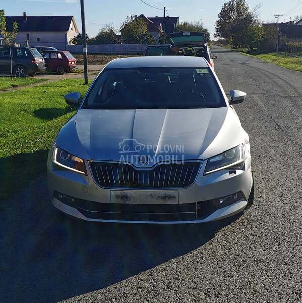 Škoda Superb 2017. god. -  kompletan auto u delovima