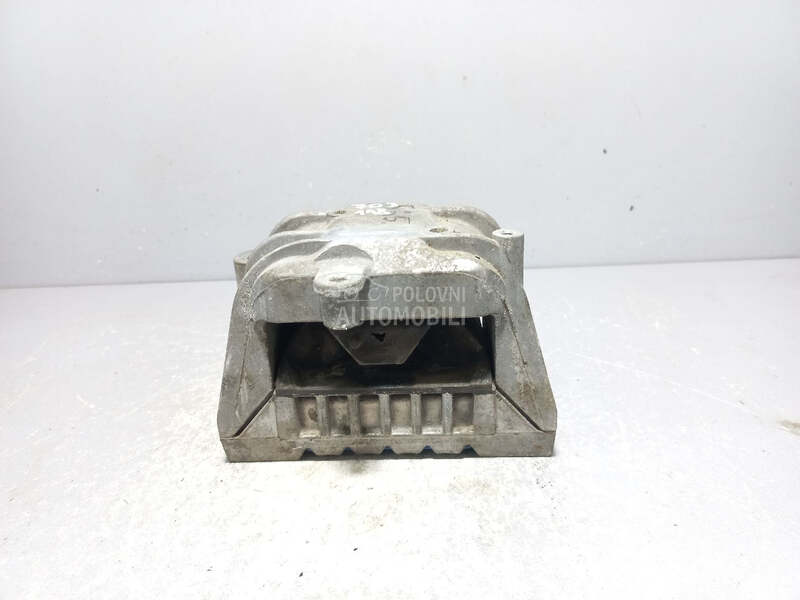 NOSAC MOTORA za Volkswagen Passat B6