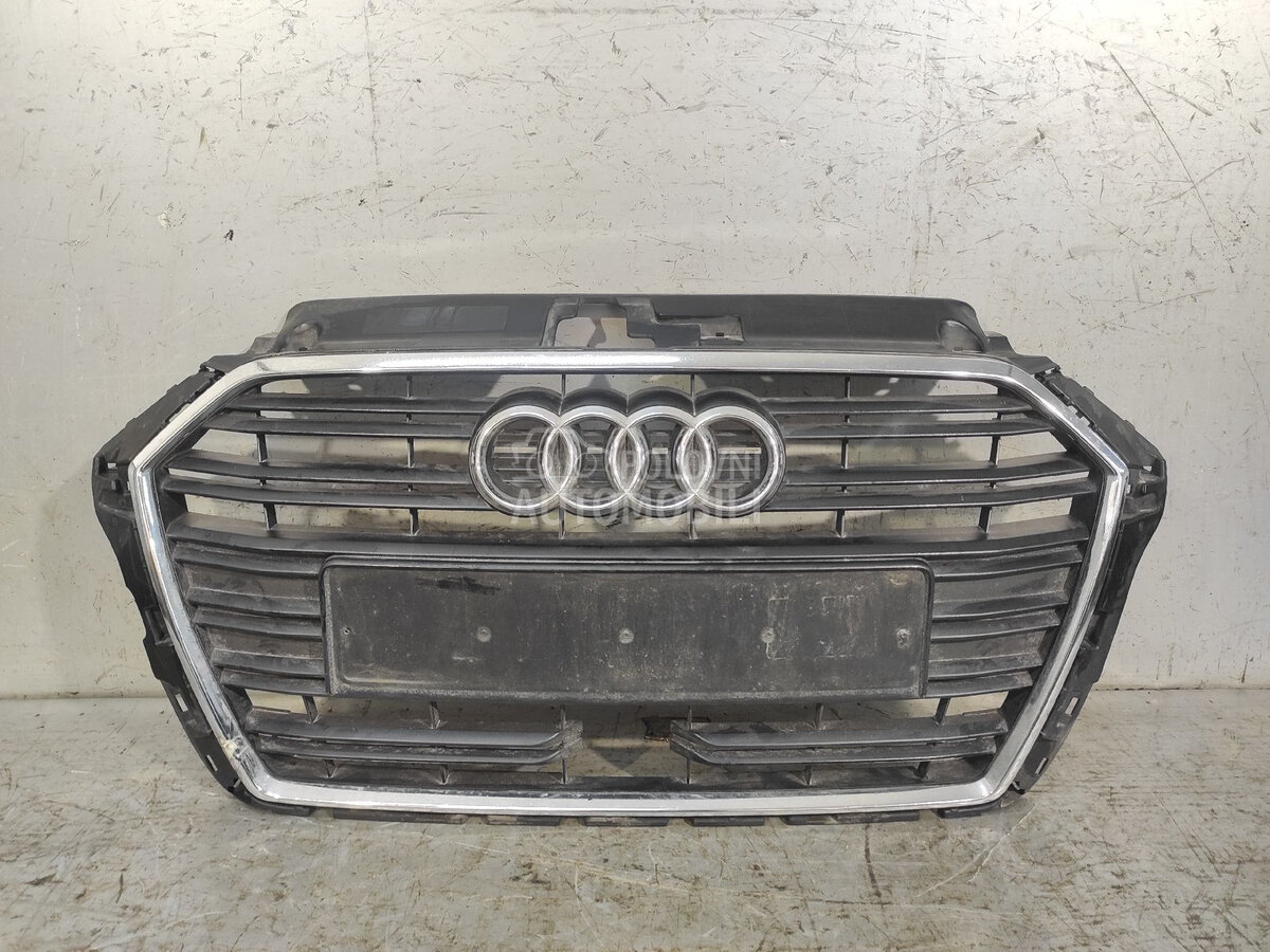 MASKA za Audi A3 - 8V3853651AB