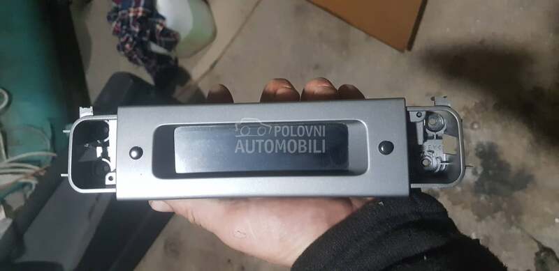 displej za Peugeot 406 od 2000. do 2004. god.