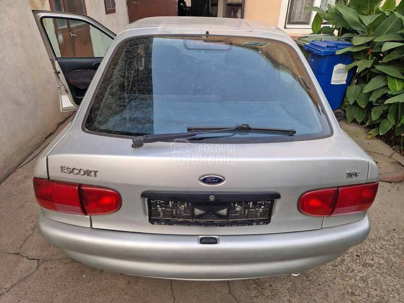 stop lampe za Ford Escort od 1996. do 2000. god.