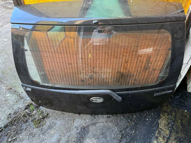 Gepek vrata za Daihatsu Sirion od 2005. do 2011. god.