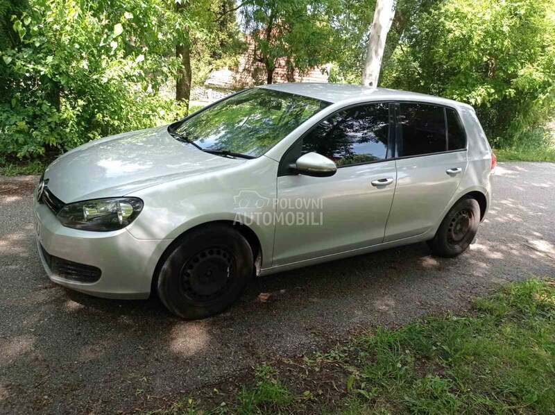 polustranica leva za Volkswagen Golf 6 od 2008. do 2013. god.