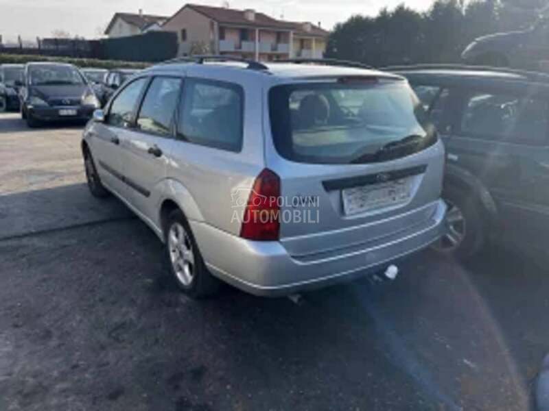 Ford Focus 2004. god. -  kompletan auto u delovima