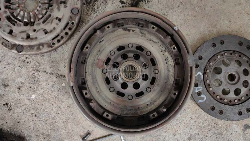 set kvacila, zamajac za Mercedes Benz A 160 od 2004. do 2011. god.