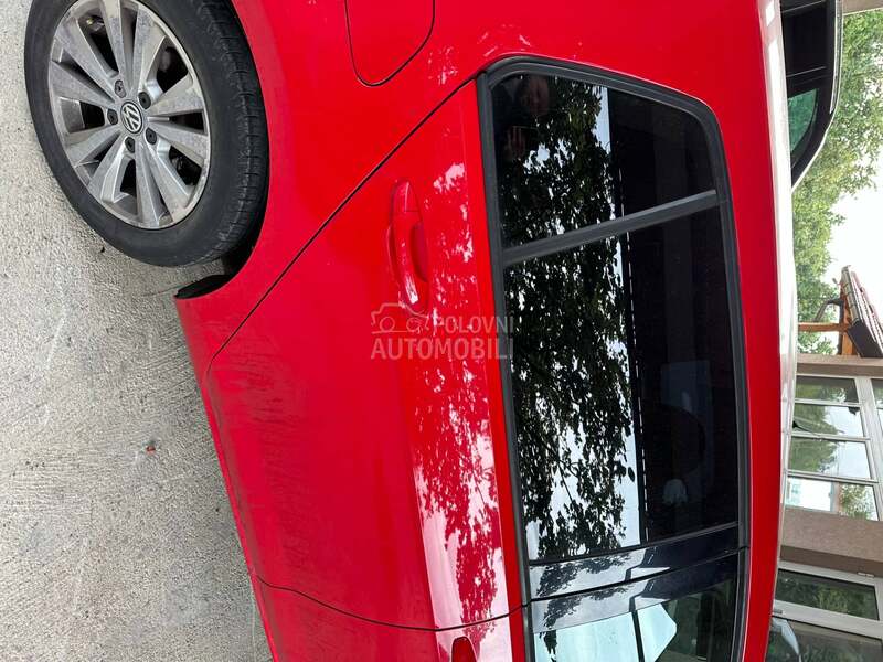 leva polustranica za Volkswagen Golf 7 od 2012. do 2019. god.