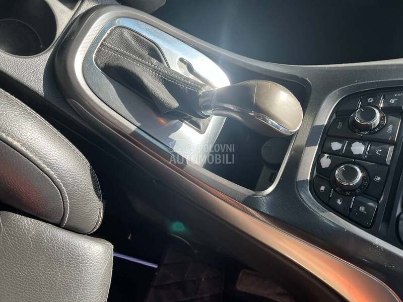 ručica menjača za Opel Astra J od 2009. do 2015. god.