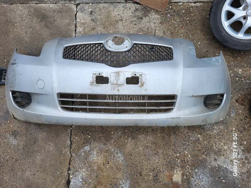 Prednji branik za Toyota Yaris od 2005. do 2011. god.