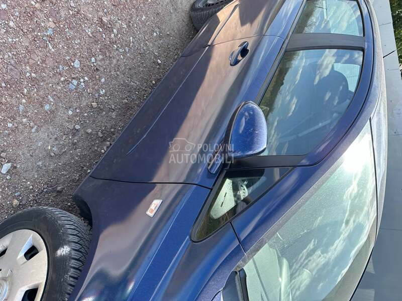 šoferšajbna za Opel Corsa D od 2006. do 2014. god.