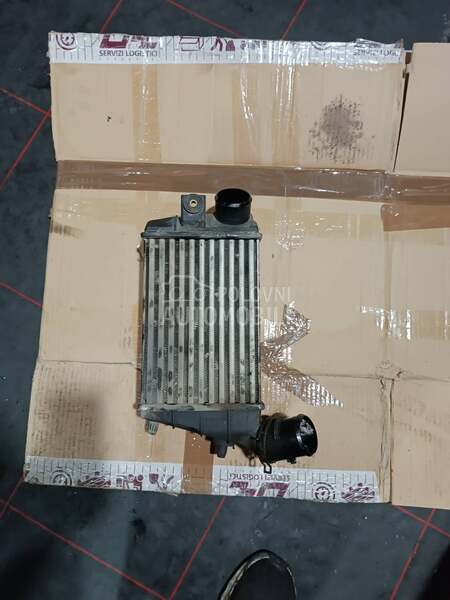Interkuler za Alfa Romeo 147 od 2001. do 2004. god. za Alfa Romeo 147 od 2001. do 2004. god.