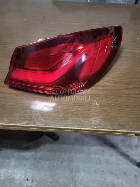 lampa za BMW 315, 316, 318 ... od 2018. do 2022. god.
